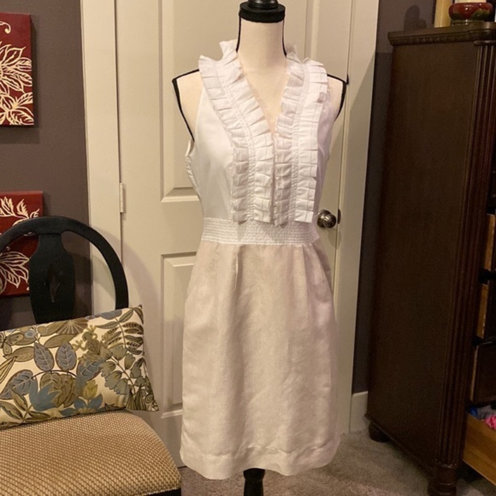 Ann Taylor Loft Sleeveless White and Champagne/Gold  - Size 8.